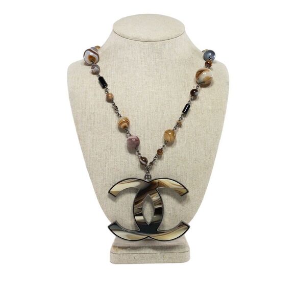 Chanel 'Afloat on an Iceberg' XL CC Necklace - Picture 2 of 11